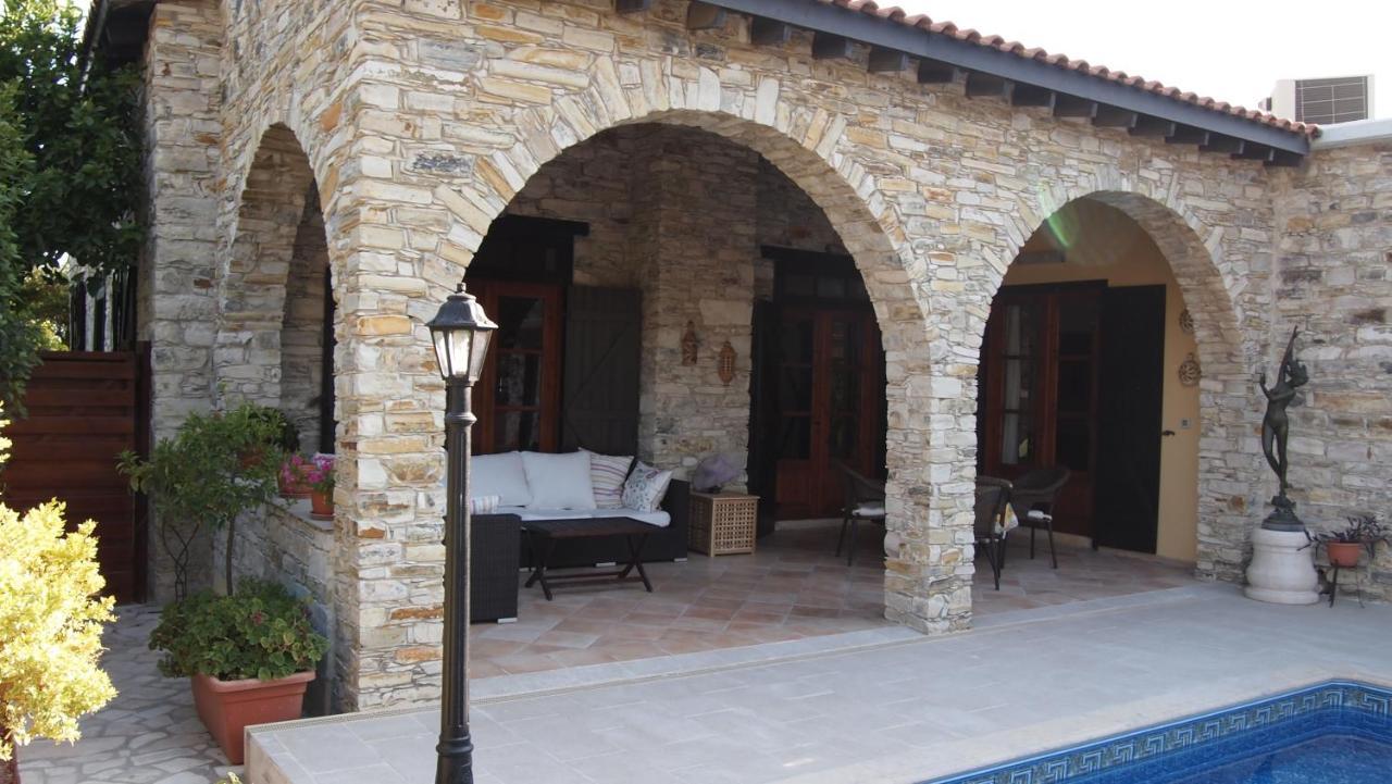Villa Katikia Emma à Káto Drys Extérieur photo